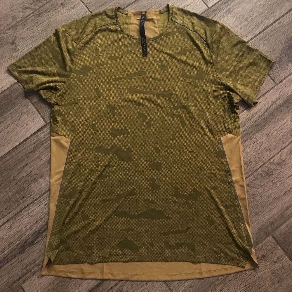 Lululemon men’s shirt XL